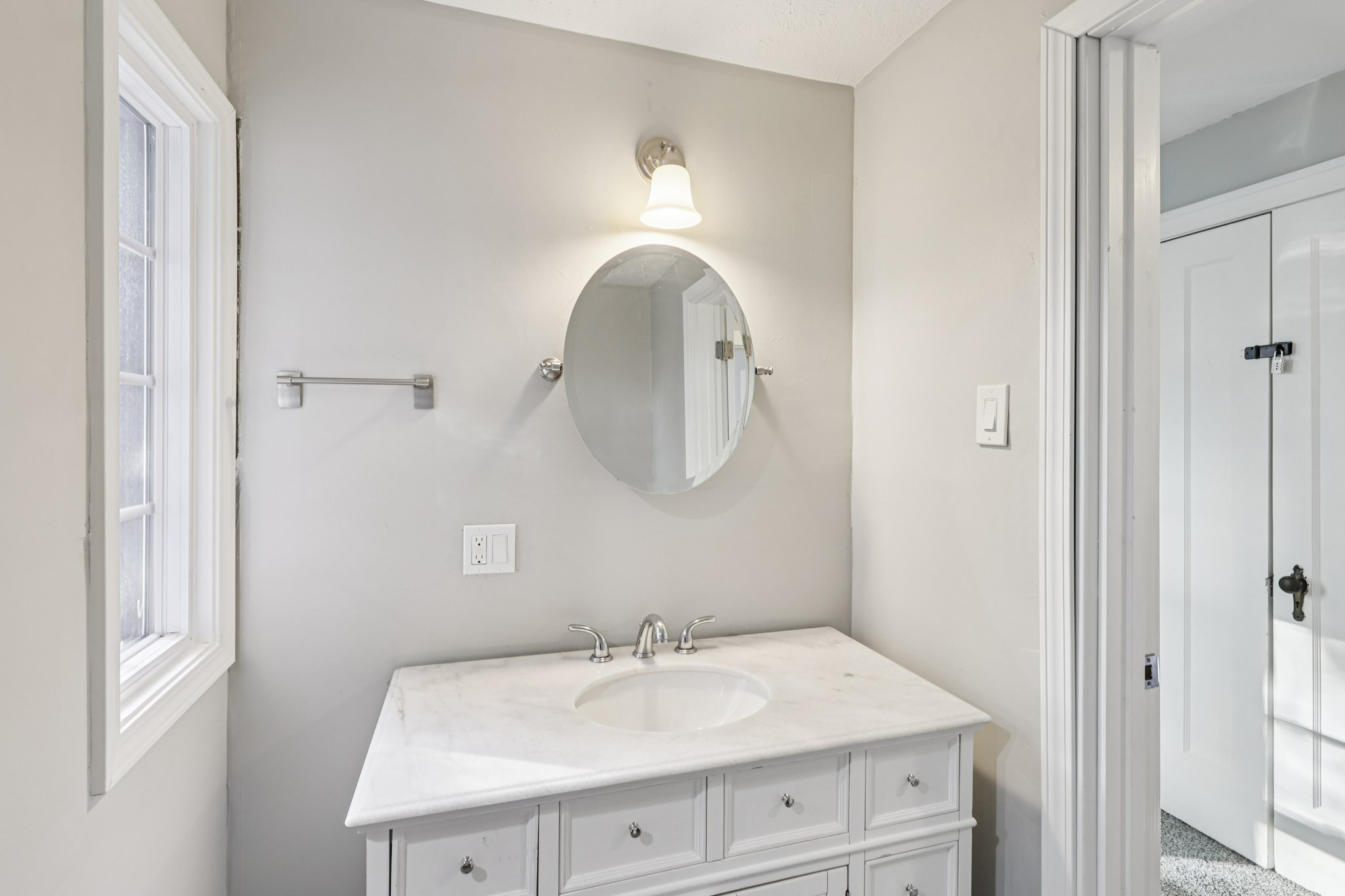 W 145th St-S1810-045.jpg