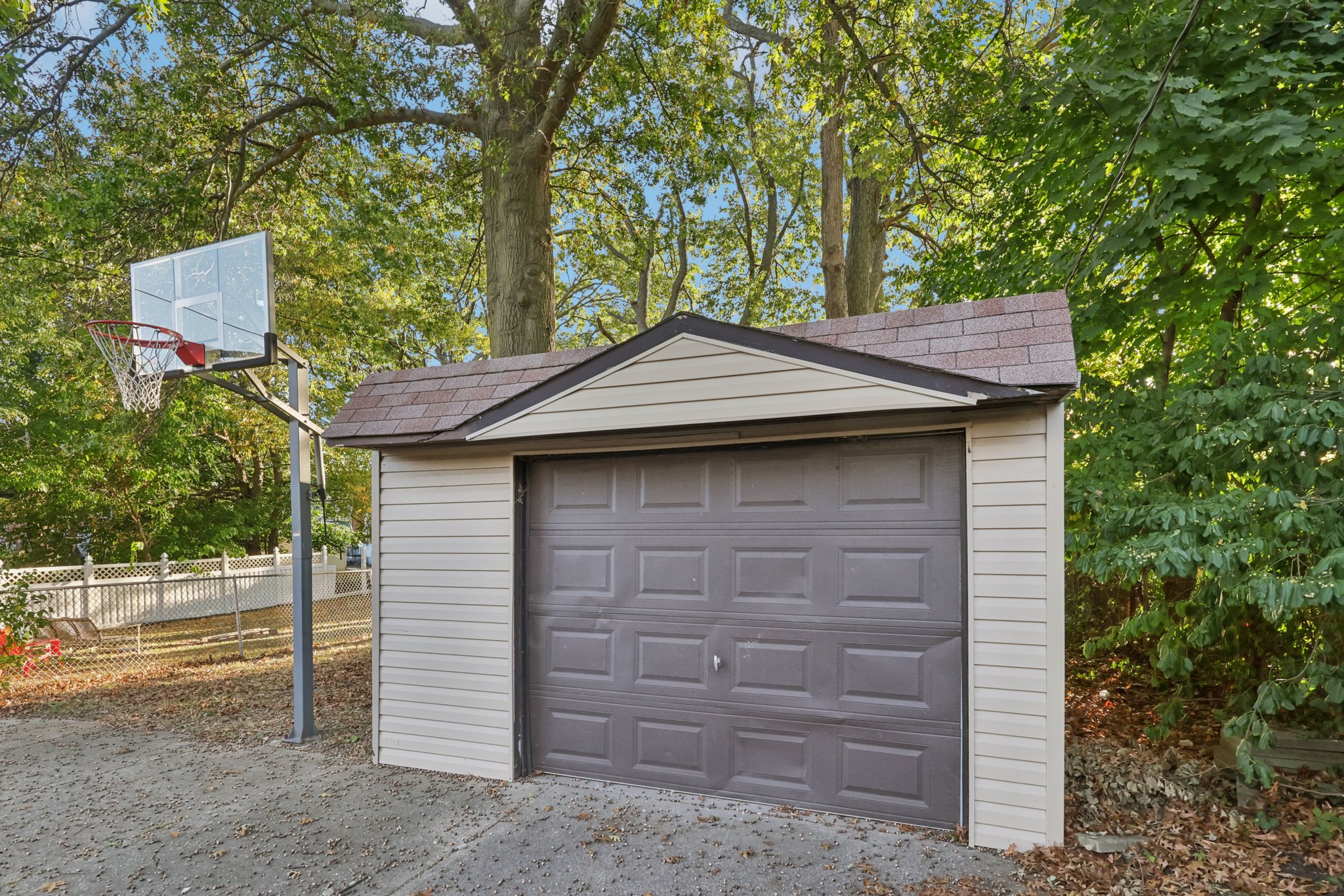 W 145th St-S1810-049.jpg
