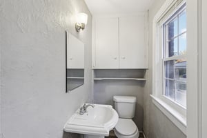 W 145th St-S1810-026.jpg