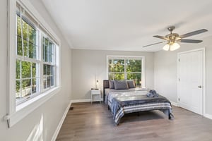 W 145th St-S1810-039.jpg