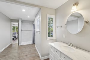 W 145th St-S1810-046.jpg