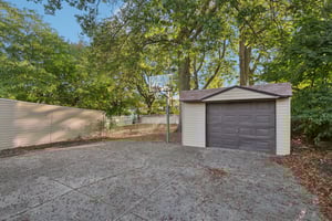 W 145th St-S1810-048.jpg