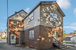 W 145th St-S1810-053.jpg