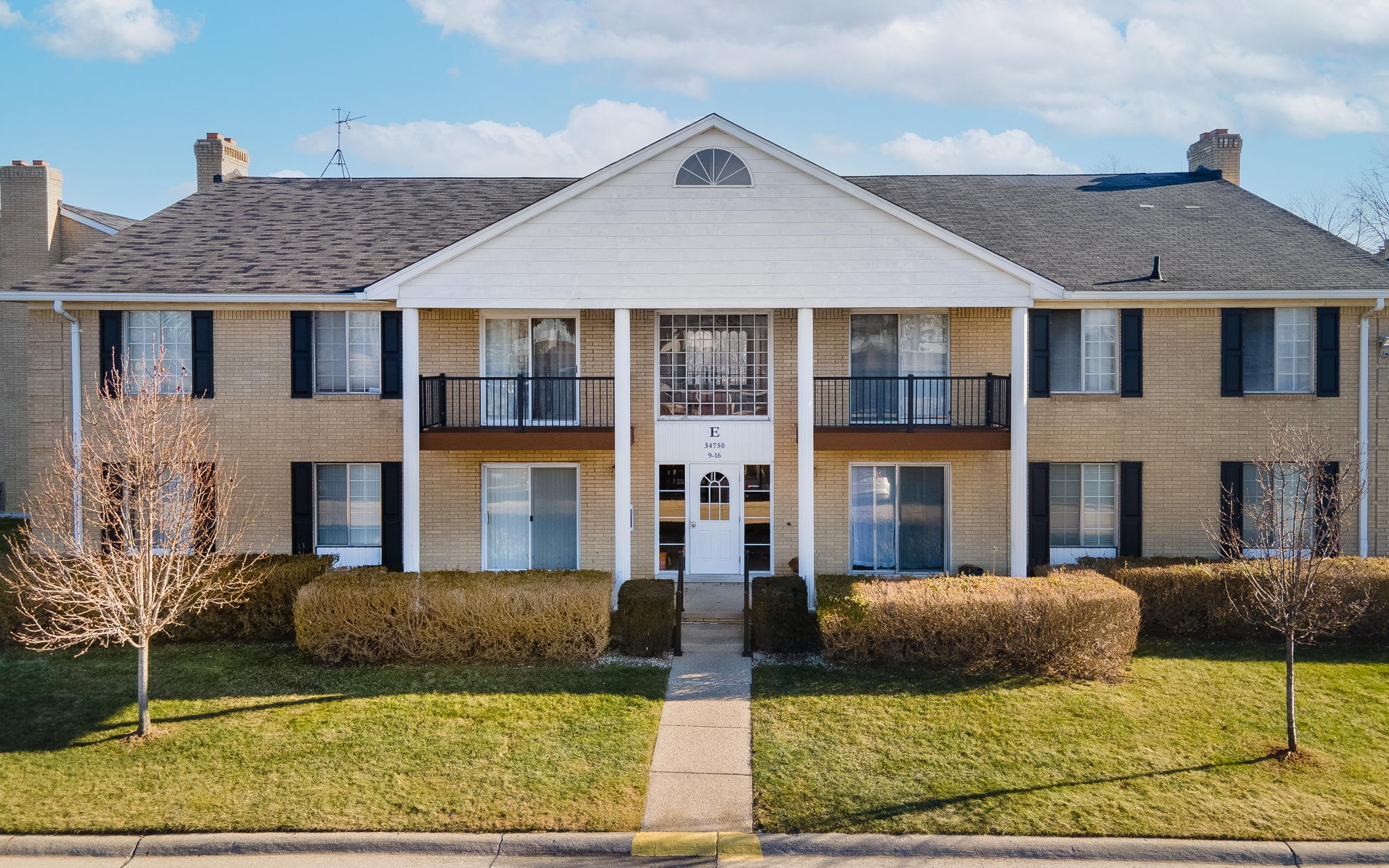 34750 Huntley Dr, Sterling Heights, MI 48312, USA Photo 2