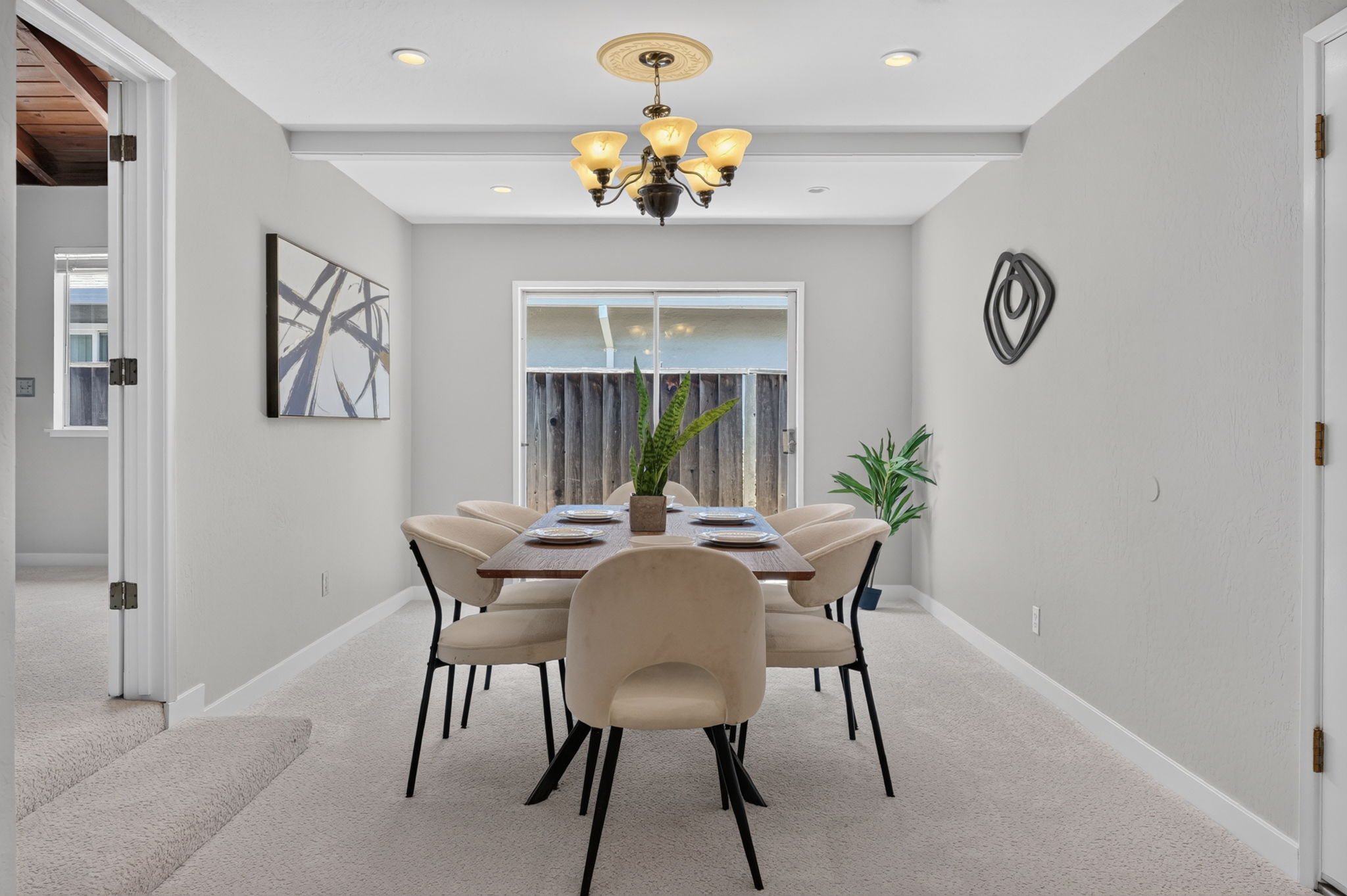 04_Dining_Room_Angle_D
