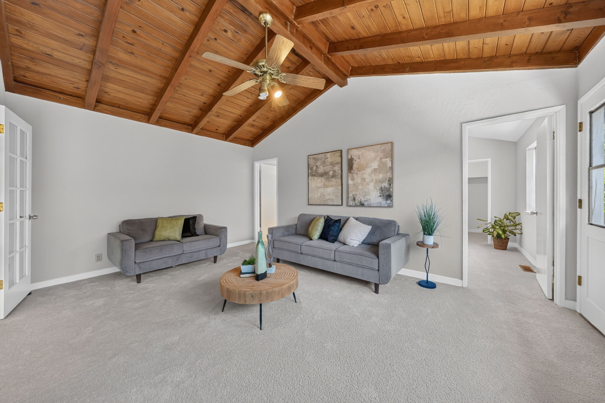 05_Family_Room_Angle_C