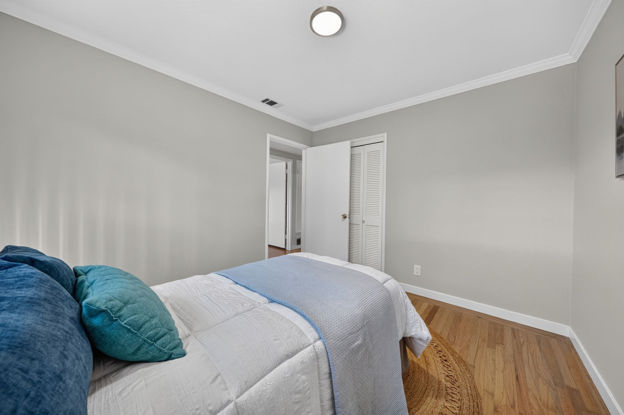 07_Secondary_Bedroom_3_Angle_B