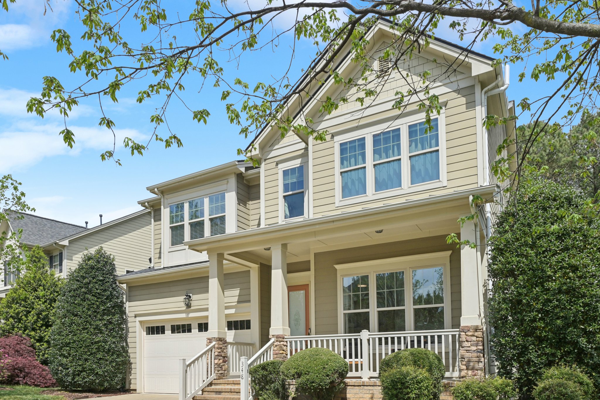 Briarfield Dr-S0704-003.jpg