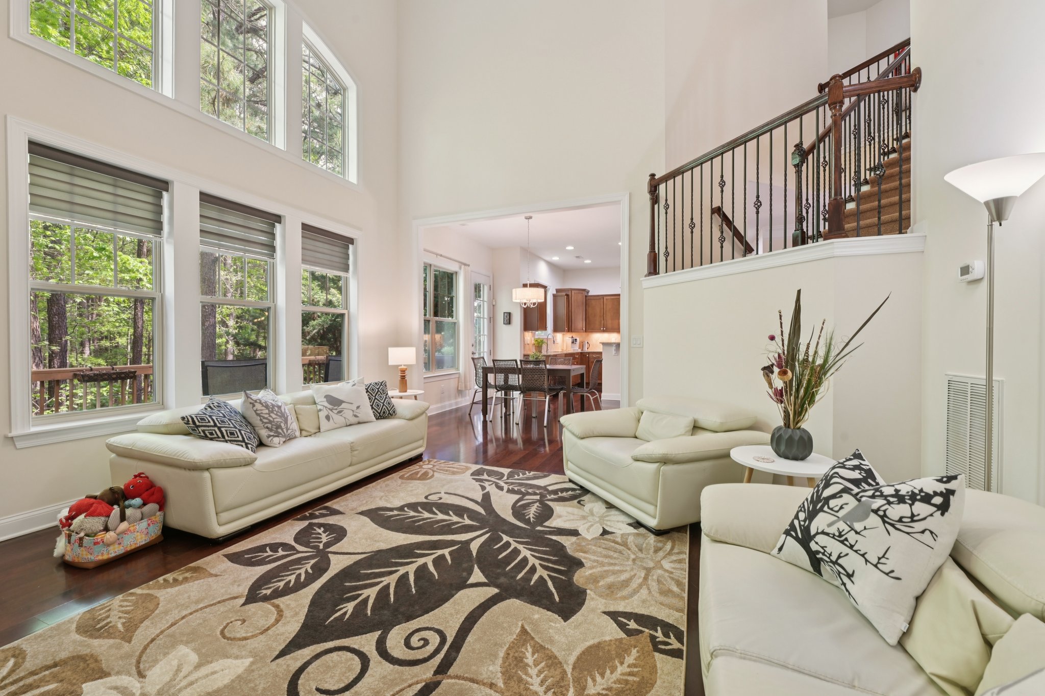 Briarfield Dr-S0704-015.jpg