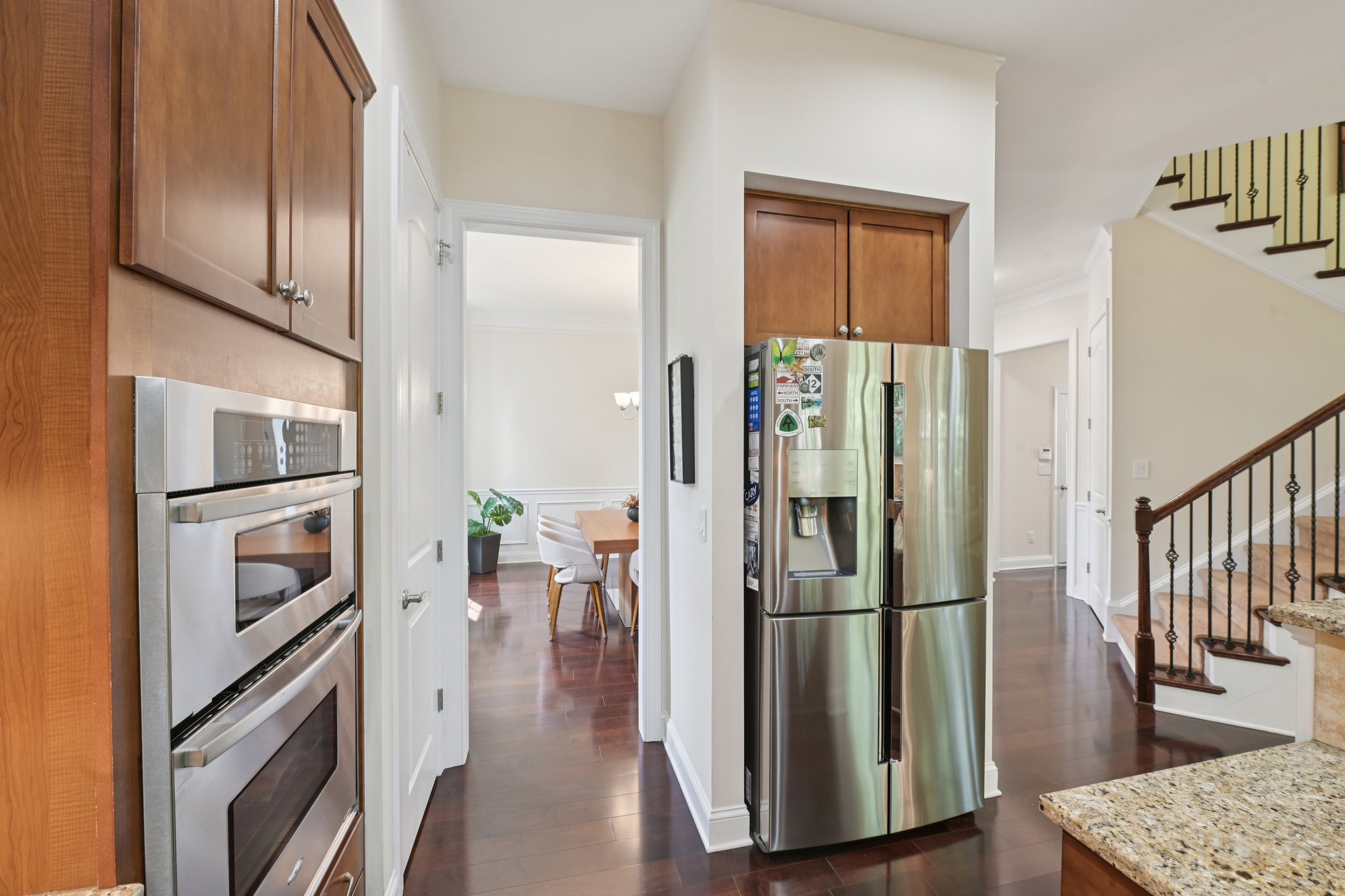 Briarfield Dr-S0704-025.jpg