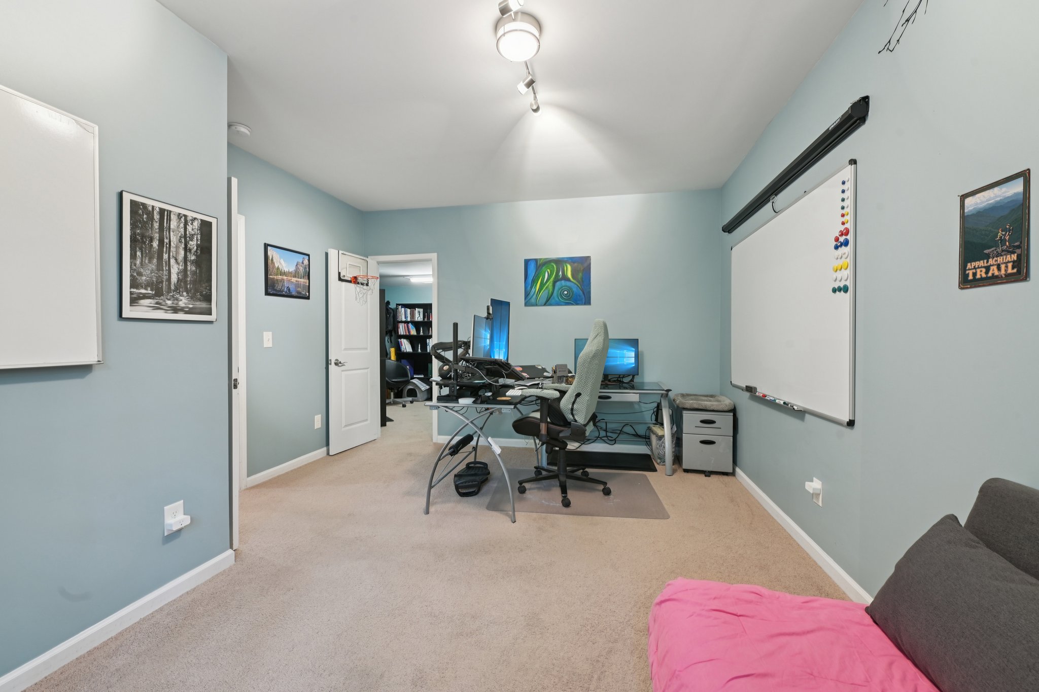 Briarfield Dr-S0704-057.jpg