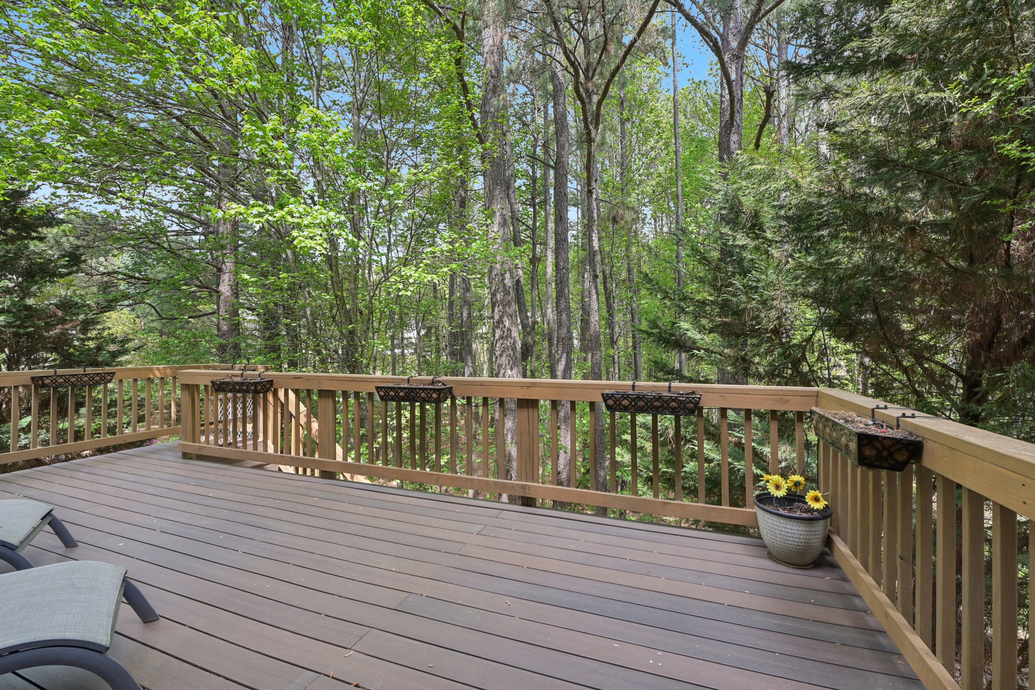 Briarfield Dr-S0704-063.jpg