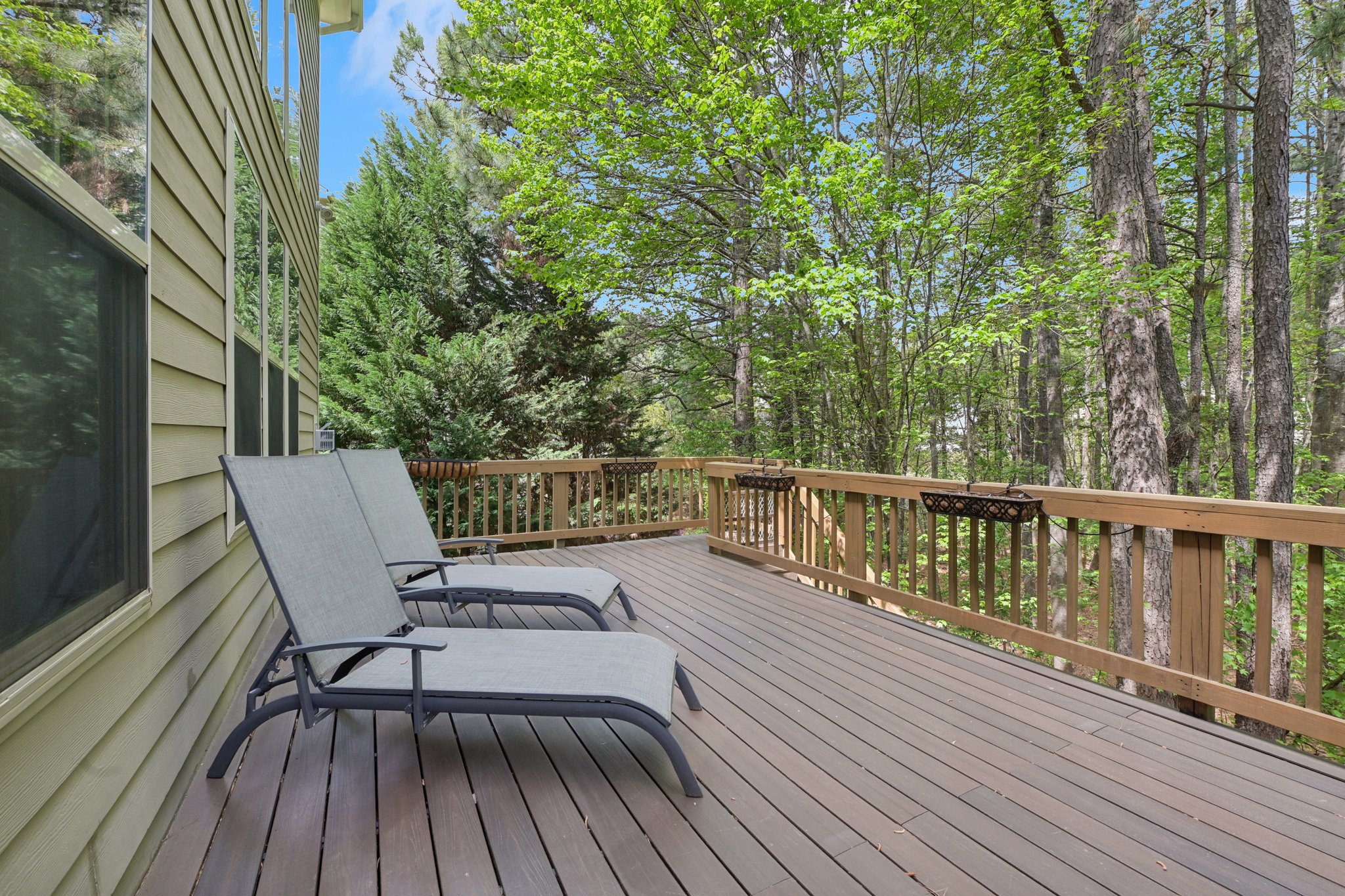 Briarfield Dr-S0704-064.jpg