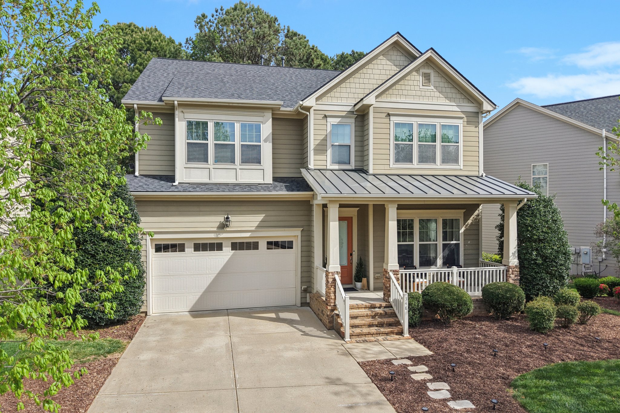 Briarfield Dr-S0704-070.jpg