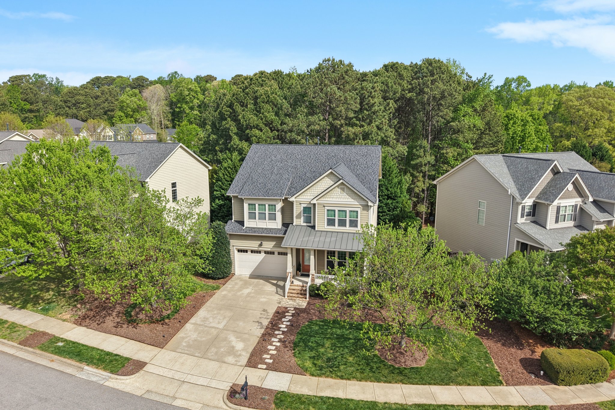 Briarfield Dr-S0704-072.jpg