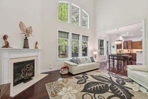 Briarfield Dr-S0704-016.jpg