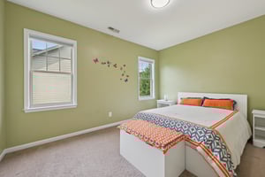 Briarfield Dr-S0704-045.jpg