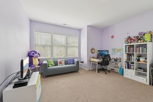 Briarfield Dr-S0704-047.jpg