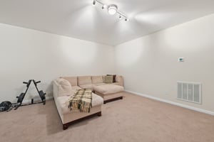 Briarfield Dr-S0704-051.jpg