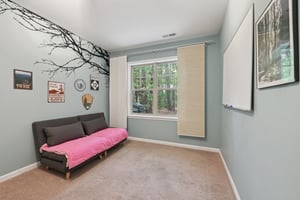 Briarfield Dr-S0704-056.jpg