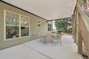 Briarfield Dr-S0704-066.jpg