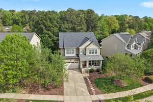 Briarfield Dr-S0704-074.jpg