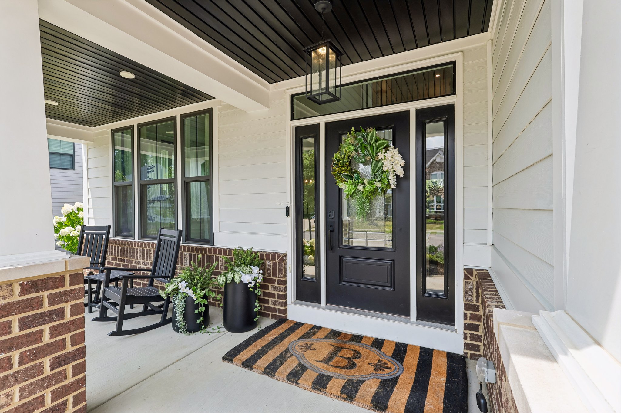 Crest Ln-S2807-006.jpg