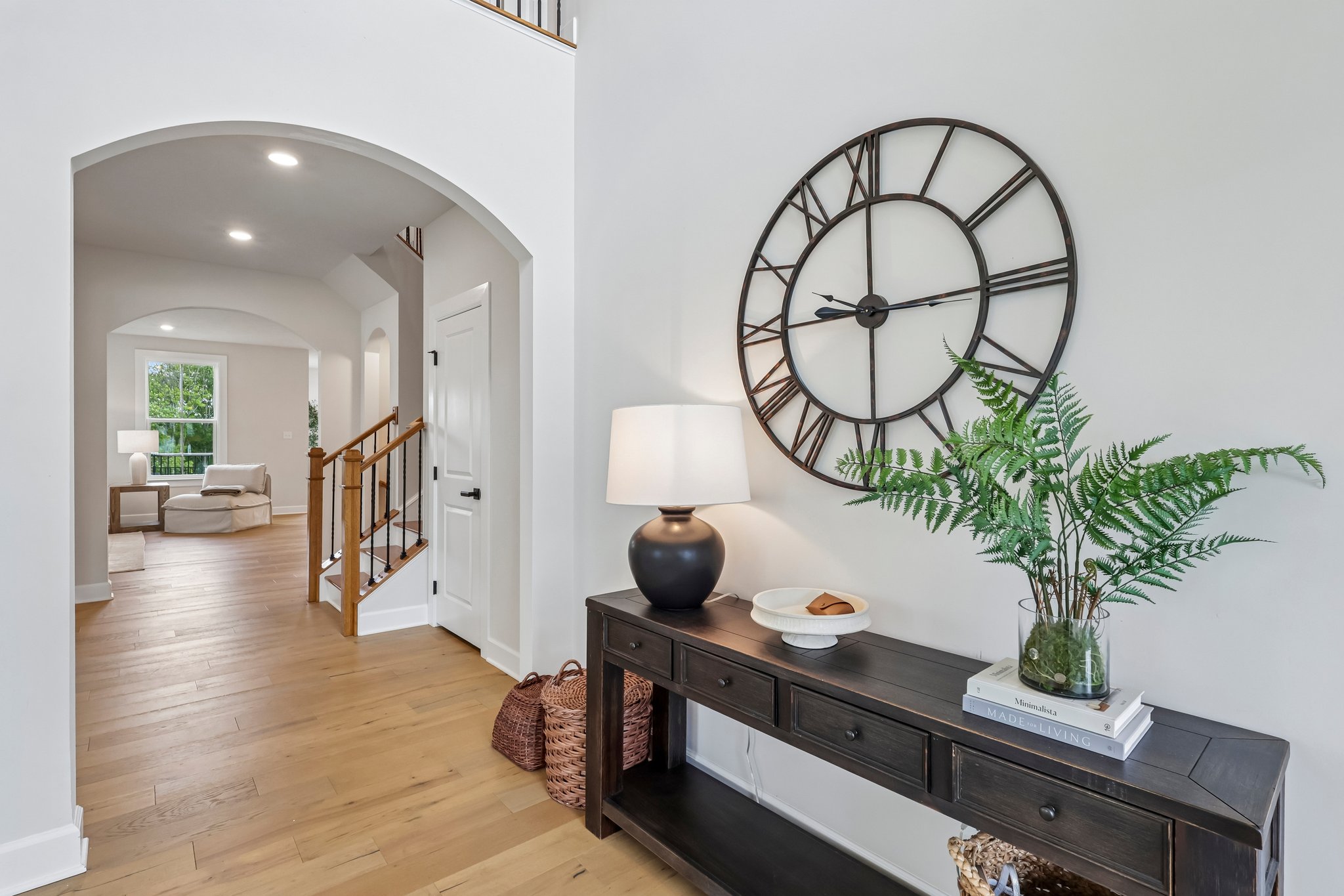 Crest Ln-S2807-010.jpg