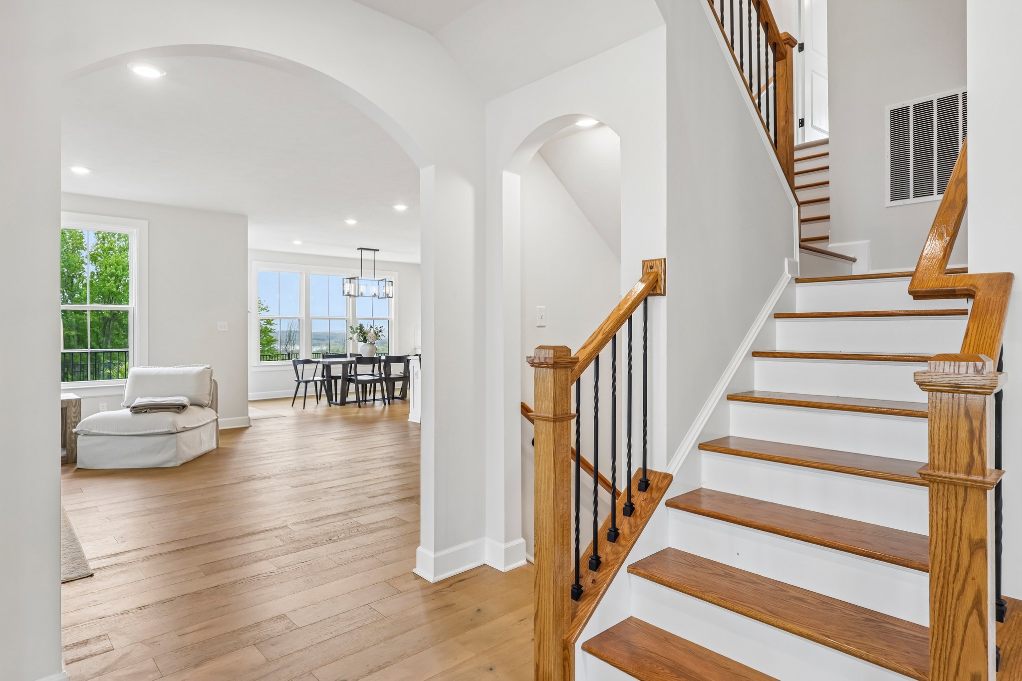 Crest Ln-S2807-011.jpg