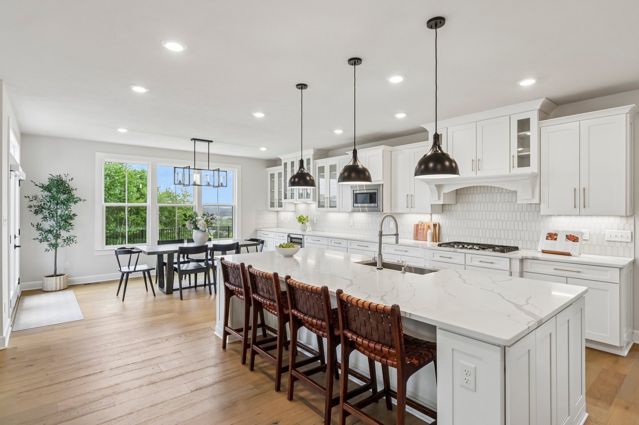 Crest Ln-S2807-032.jpg