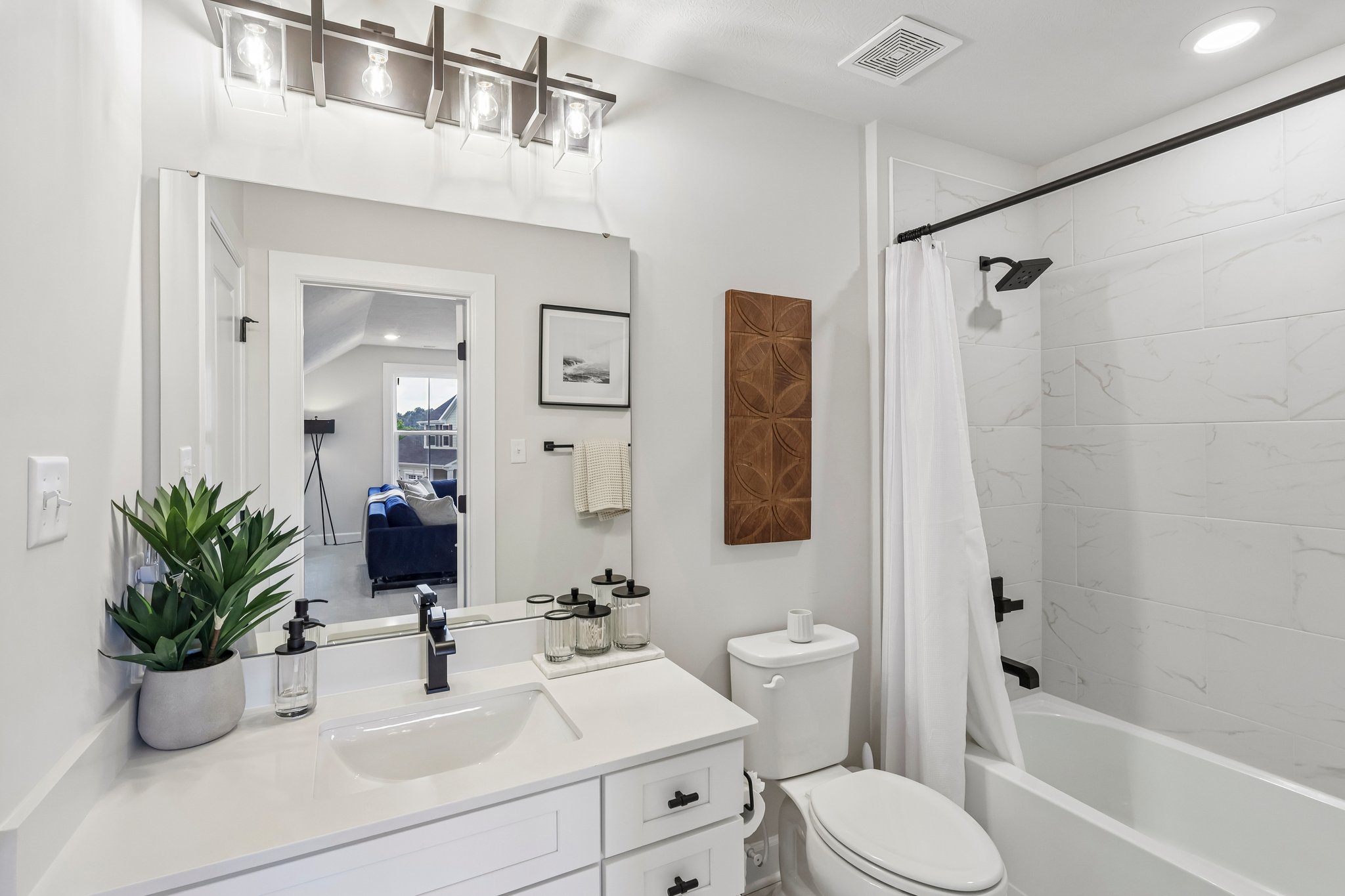 Crest Ln-S2807-056.jpg