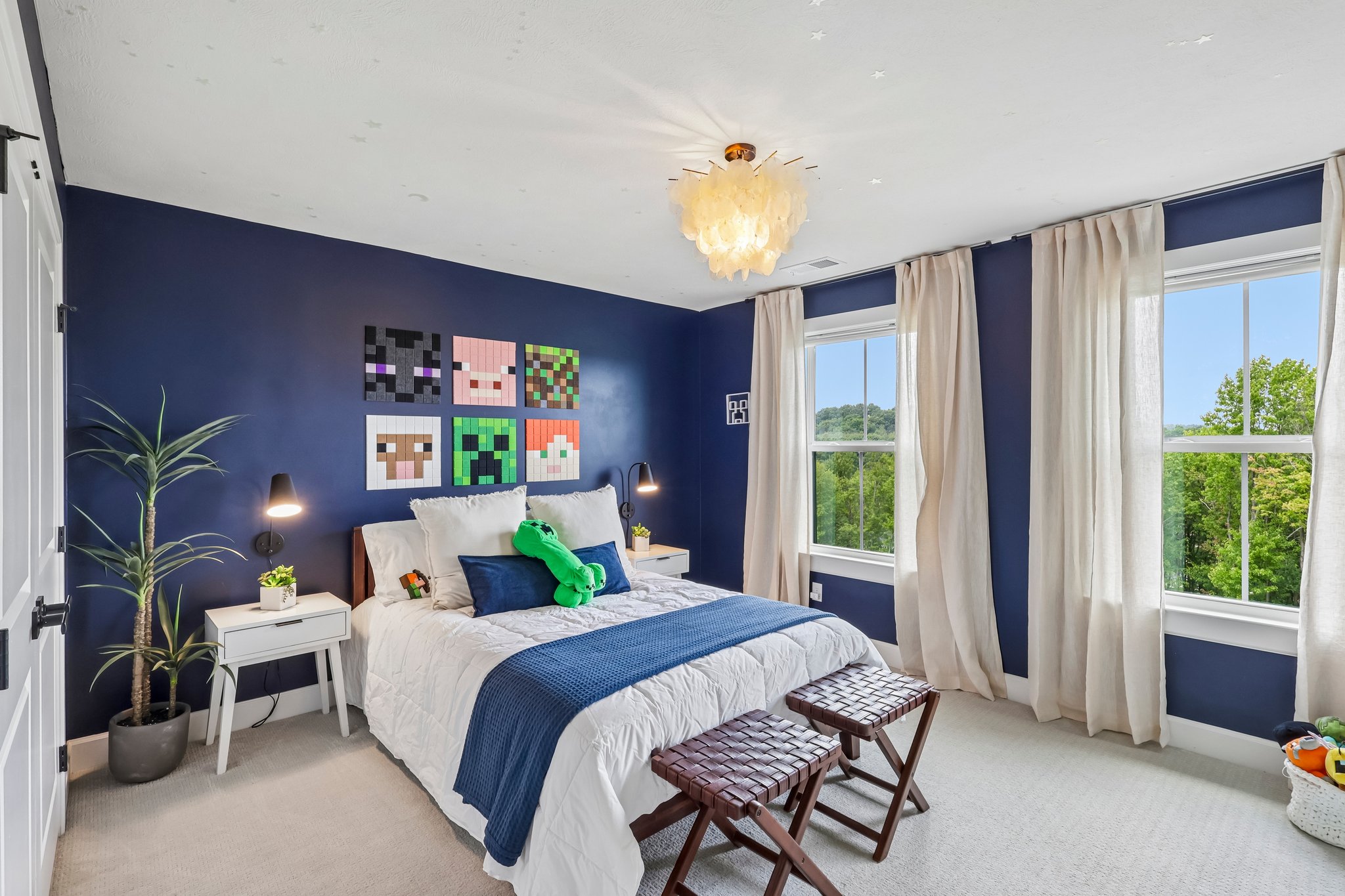 Crest Ln-S2807-063.jpg