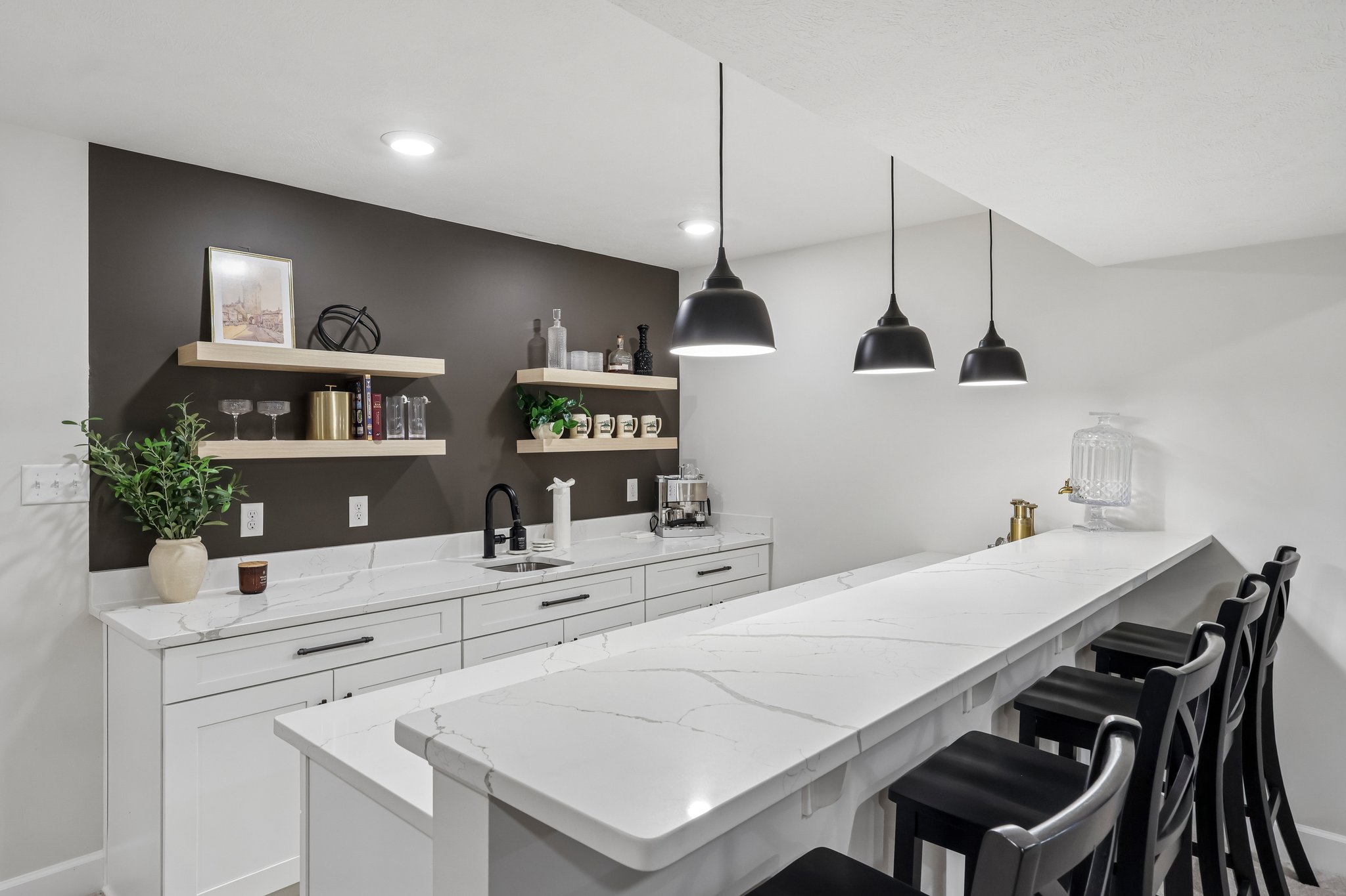 Crest Ln-S2807-084.jpg