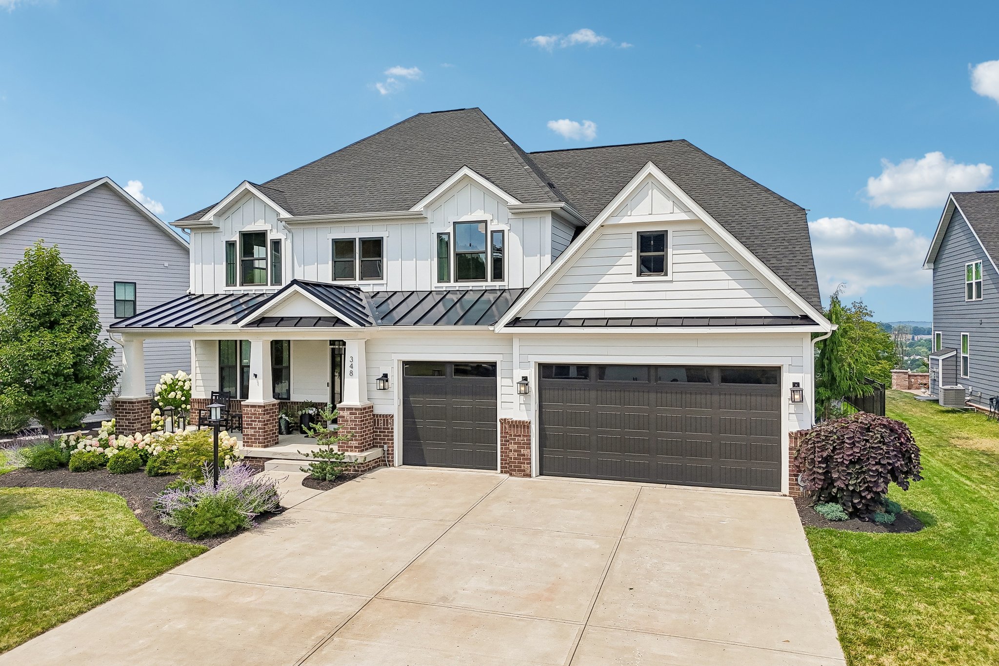 Crest Ln-S2807-104.jpg