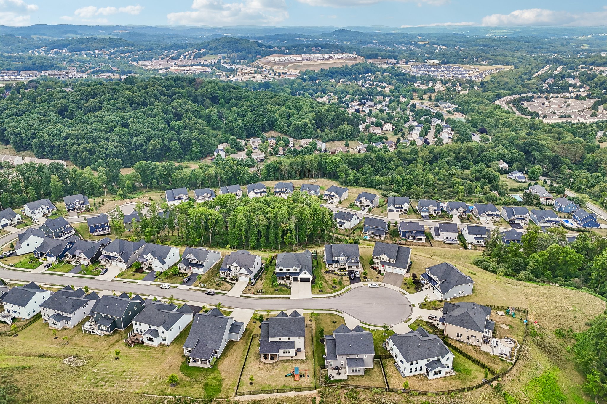 Crest Ln-S2807-108.jpg