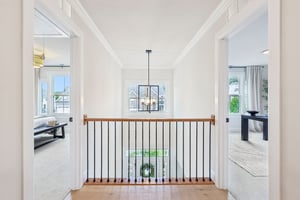 Crest Ln-S2807-043.jpg