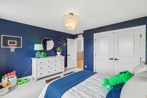 Crest Ln-S2807-065.jpg