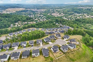 Crest Ln-S2807-109.jpg