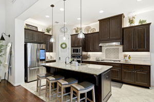 Kitchen/Breakfast Bar