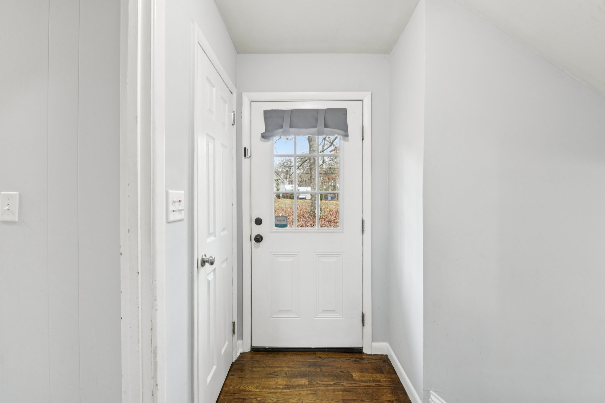 Jefferson River Rd-S0212-005.jpg