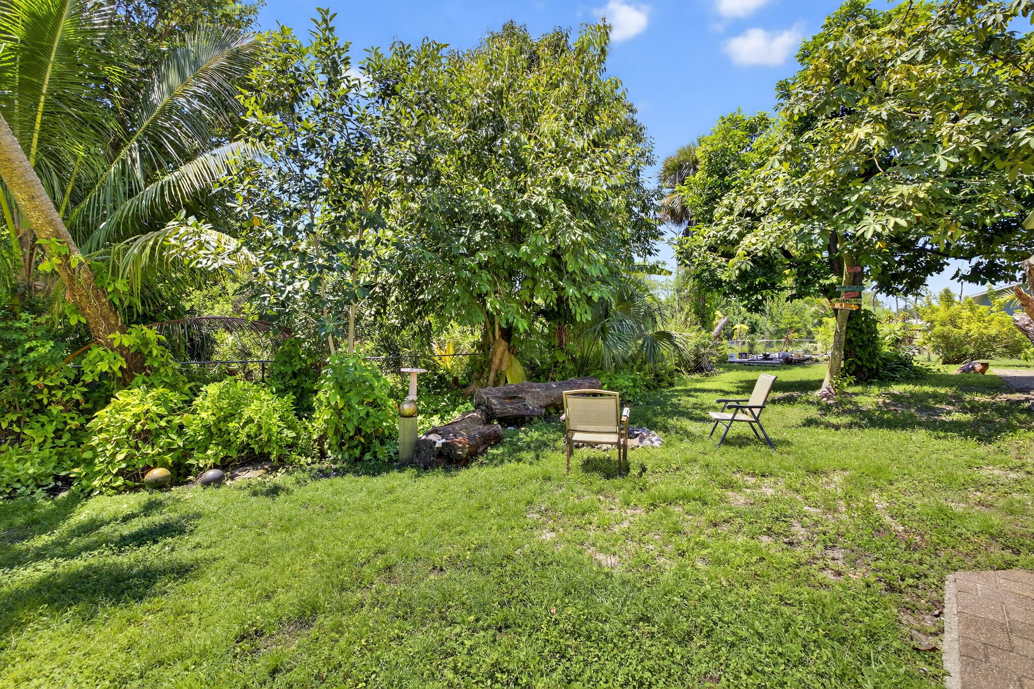 Rear Exterior 3 of 5