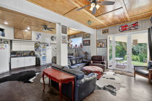 Living Room 2 - 1 of 4