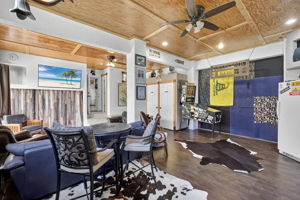 Living Room 2 - 4 of 4