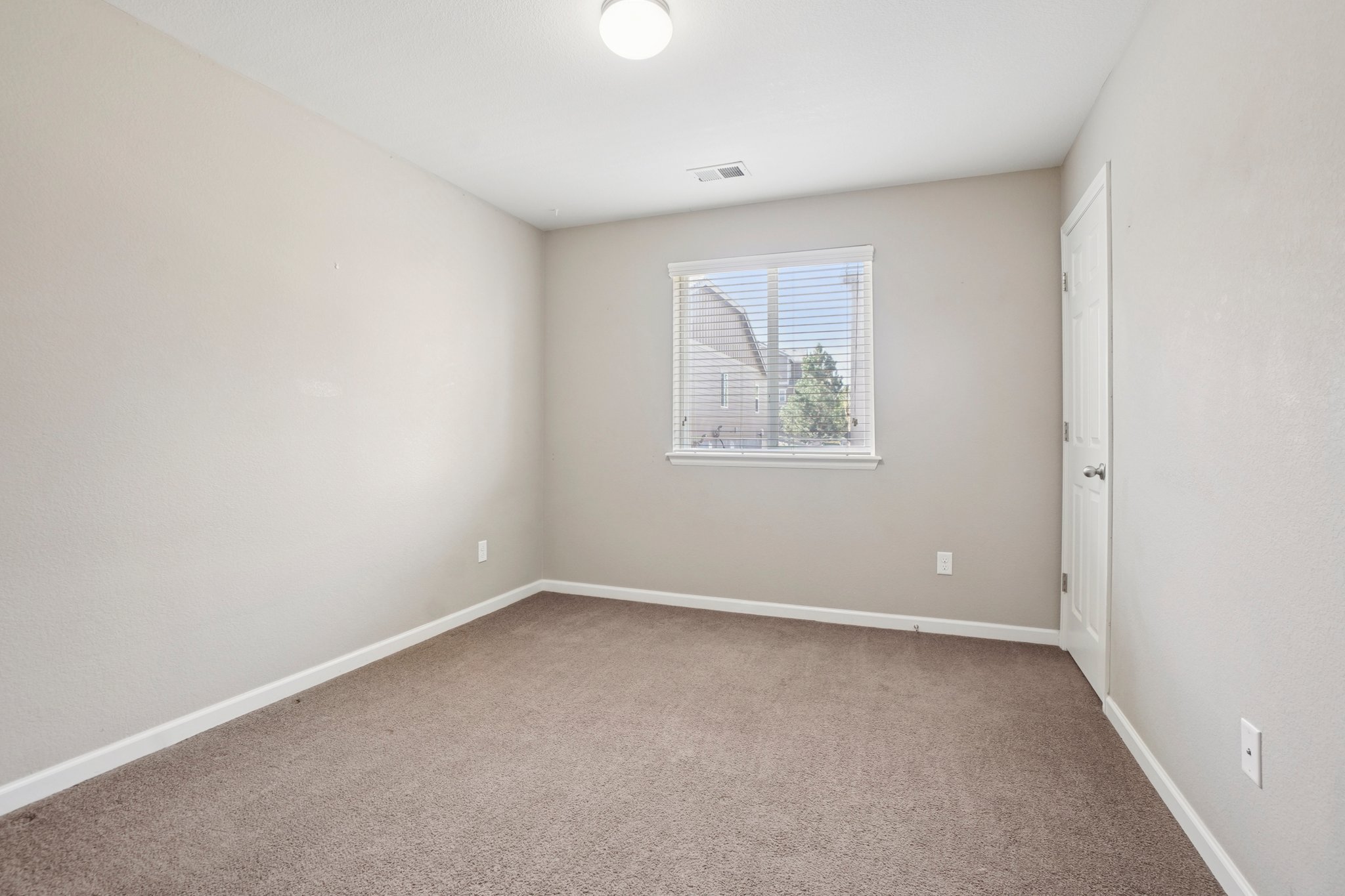 Harvard Pl-S1304-026.jpg