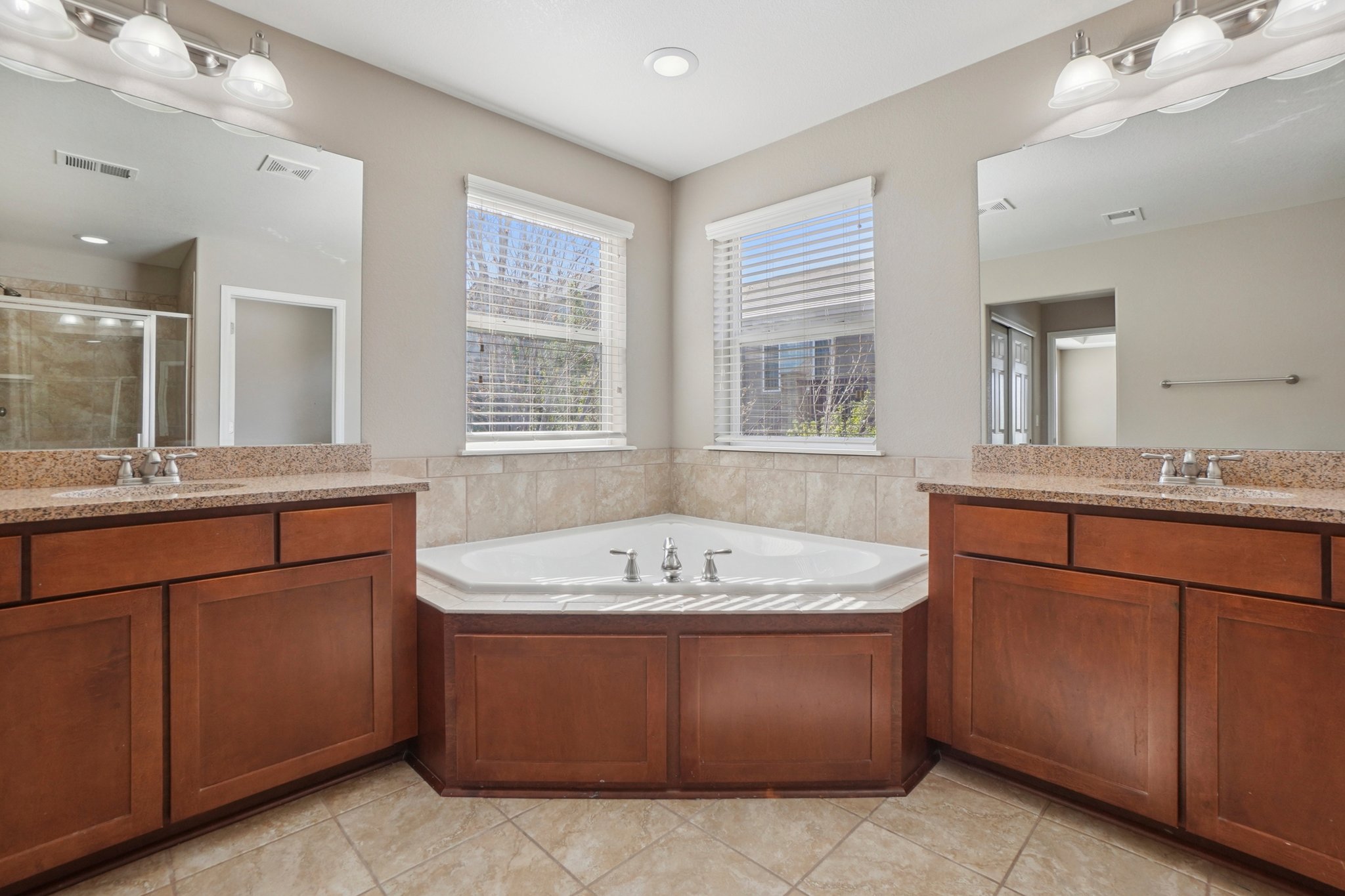 Harvard Pl-S1304-046.jpg