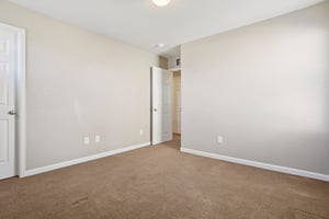 Harvard Pl-S1304-033.jpg