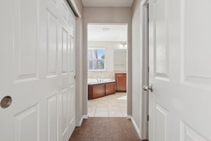 Harvard Pl-S1304-040.jpg