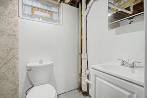  Photo 35