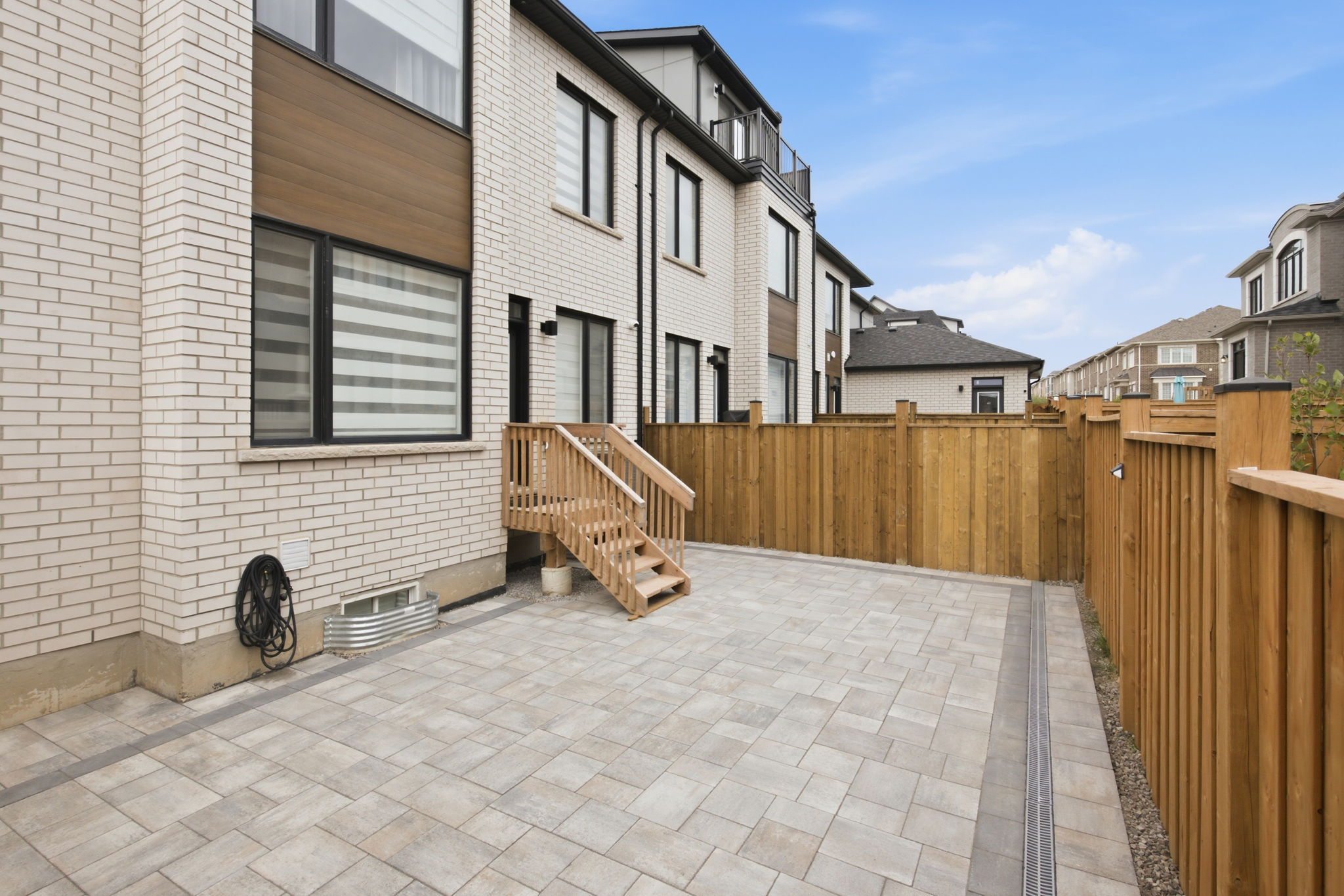 Property in Oakville — delivered property photograph 51
