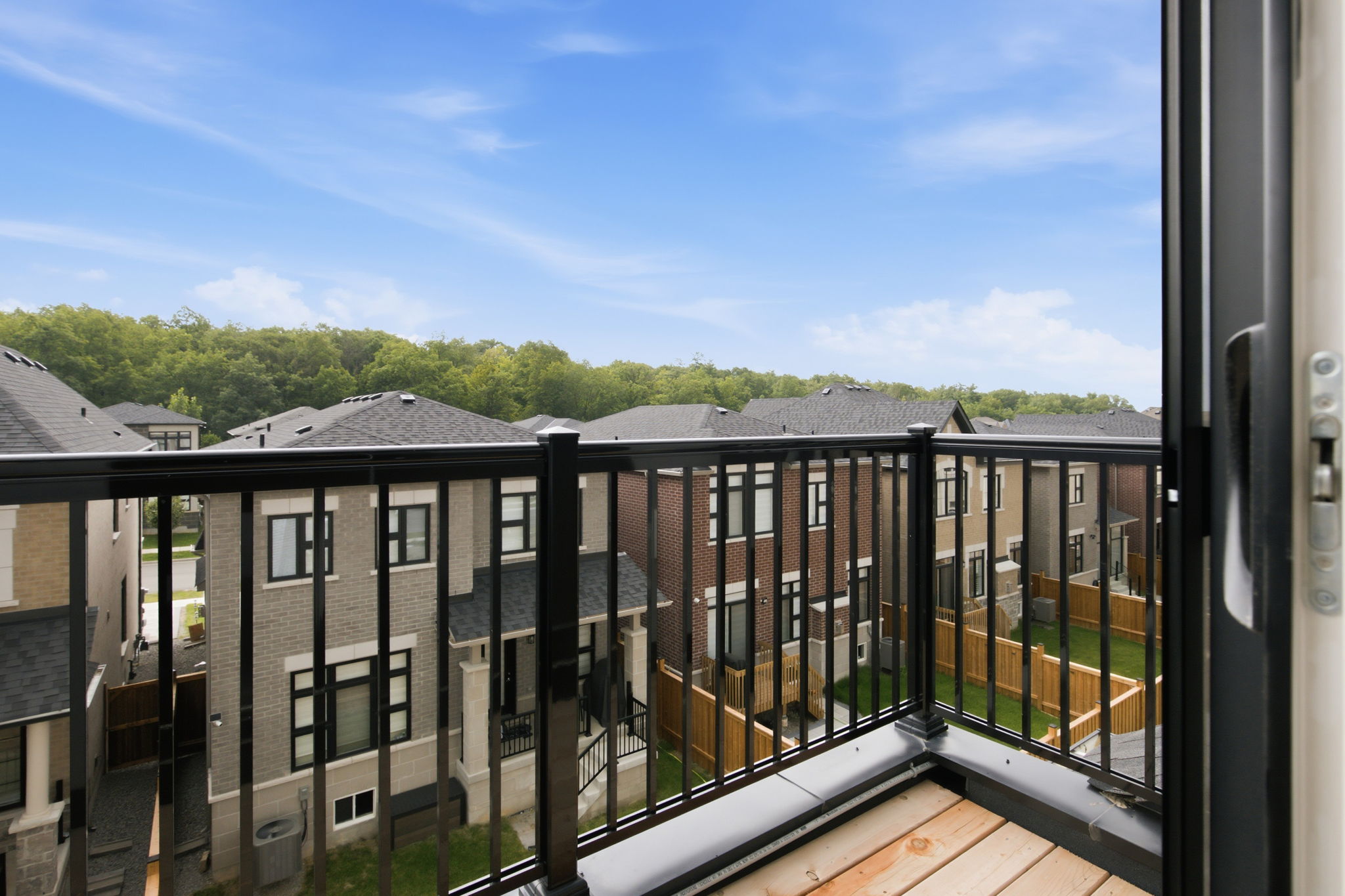 Property in Oakville — delivered property photograph 43